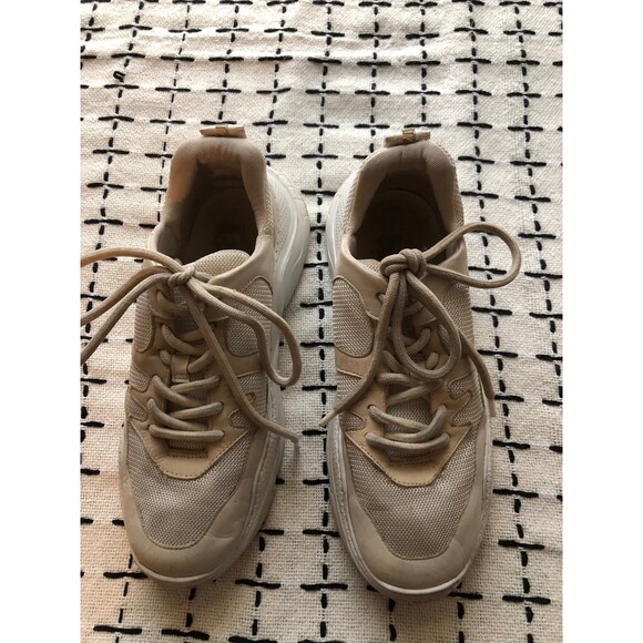 Schutz Tennis Shoes Size 7 1/2 - Picture 1 of 5